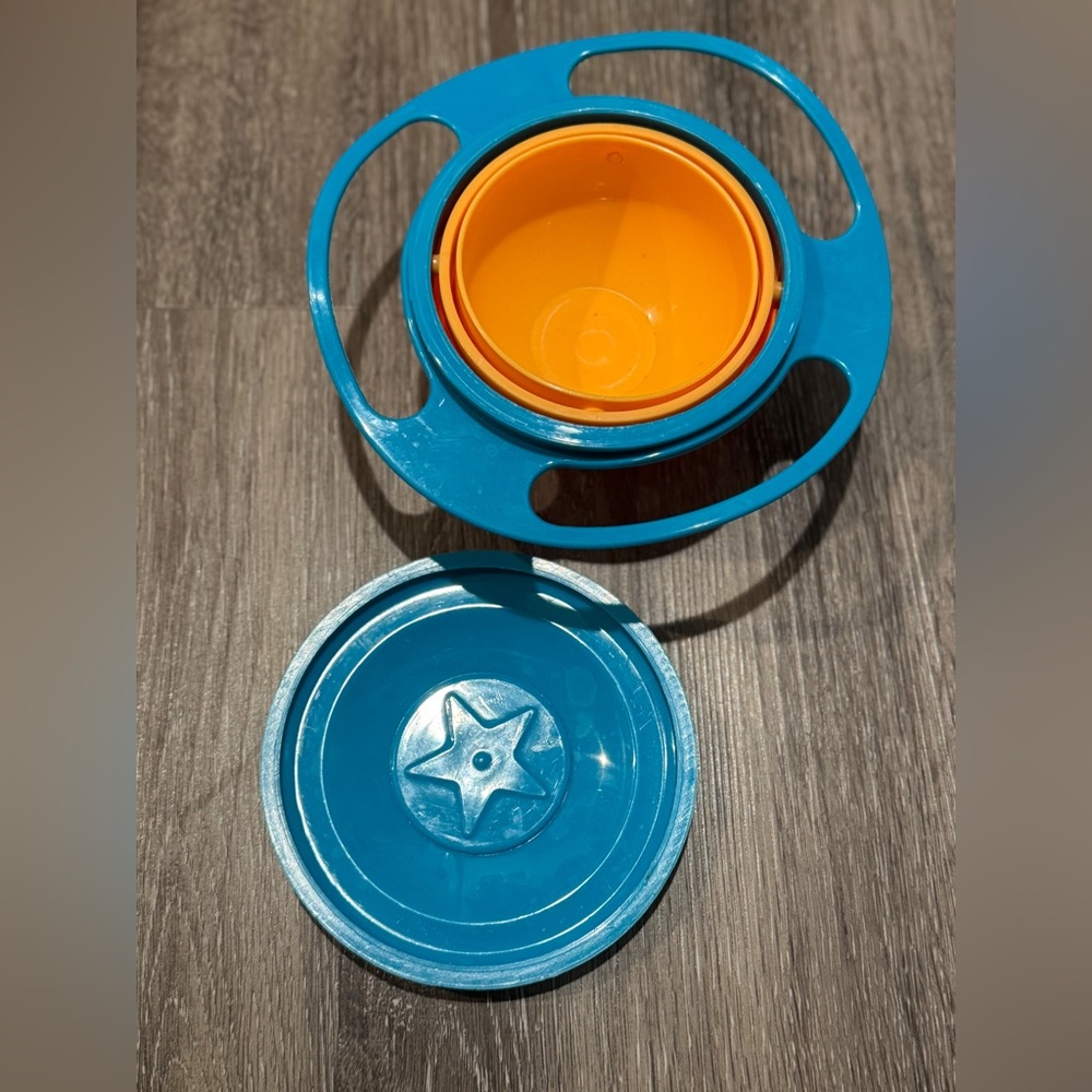 Blue and Orange Spill-Proof Bowl